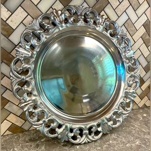 Aluminum tray or charger